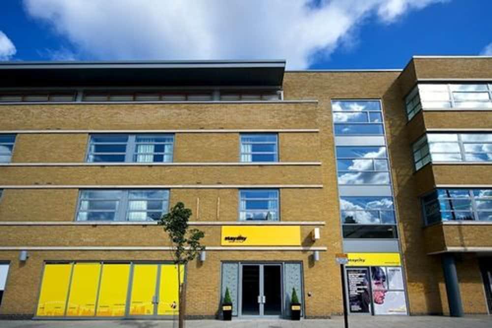 Staycity Aparthotels London Greenwich High Road Экстерьер фото